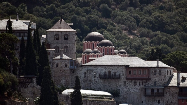 Άγιον Όρος: Ανοίγει σουπερμάρκετ – Θα το λειτουργούν άντρες υπάλληλοι