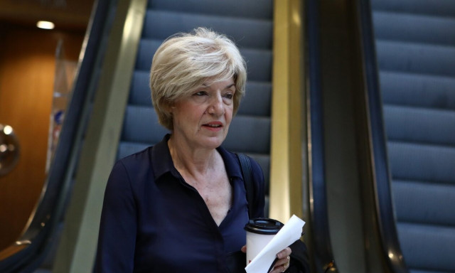 ΣΥΡΙΖΑ: «Καρφιά» Αναγνωστοπούλου σε Πολάκη και Τζάκρη - «Ύφος μαγκιάς και δηλώσεις που πολώνουν»