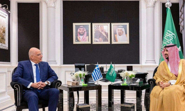Επαφές Ν Δένδια στη Σαουδική Αραβία: Παράταση της παρουσίας των ελληνικών Patriot