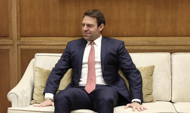 Στον… καναπέ με τον Στέφανο