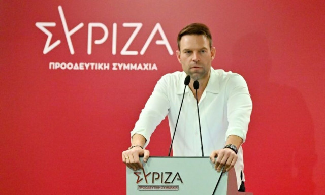 Ο ΣΥΡΙΖΑ σε κρίση: Ζητάει τις έδρες ο Κασσελάκης, η Αχτσιόγλου παραμένει και το χάσμα... βαθαίνει