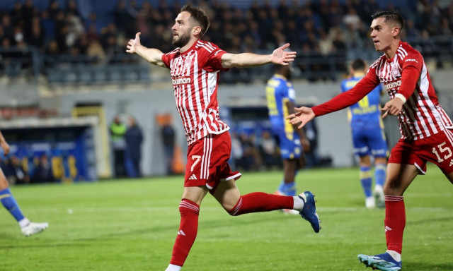 Super League, Αστέρας Τρίπολης-Ολυμπιακός 0-2: Λυτρωτής Φορτούνης στην Αρκαδία