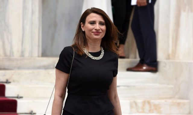 Κασσιμάτη: Όχι στους μηχανισμούς - Απάντηση σε Ραγκούση και Μπίστη