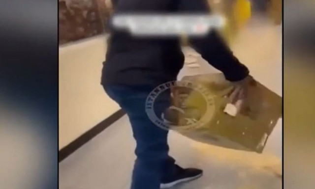 Τουρκία: Άνδρας μπήκε σε φαστφουντάδικο και πέταξε ποντίκια - «Αυτά να φάτε»