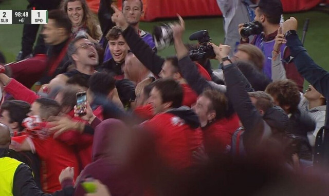 Μπενφίκα – Σπόρτινγκ: Η πιο «τρελή» ανατροπή έγινε στο ντέρμπι της Πορτογαλίας (video)