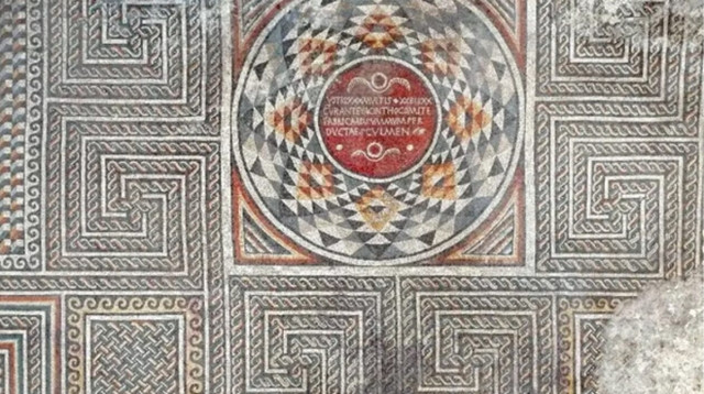 Καπαδοκία: Βρέθηκε τεράστιο ψηφιδωτό με την ελληνική επιγραφή «αν είσαι υγιής, μπες»