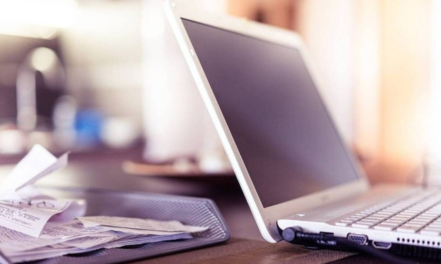 Ελεύθεροι επαγγελματίες: Ποιοι απαλλάσσονται από το ελάχιστο τεκμαρτό εισόδημα