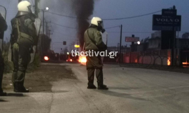 Θεσσαλονίκη: Επέμβαση των ΜΑΤ και της ΟΠΚΕ σε οικισμό Ρομά
