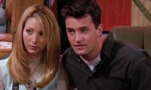 Μάθιου Πέρι: Η «Φοίβη» τον αποχαιρετά με μία φωτογραφία - «Ευχαριστώ για όλα όσα έμαθα»