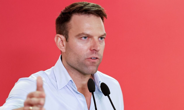 Επιμένει ο Κασσελάκης για τη θητεία στον στρατό: «Να γίνει παραγωγική»