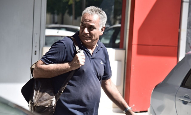 Σκουρλέτης: Ο ΣΥΡΙΖΑ είναι λαϊκίστικο κεντροδεξιό μόρφωμα - Συζητάμε με όλους τους συντρόφους