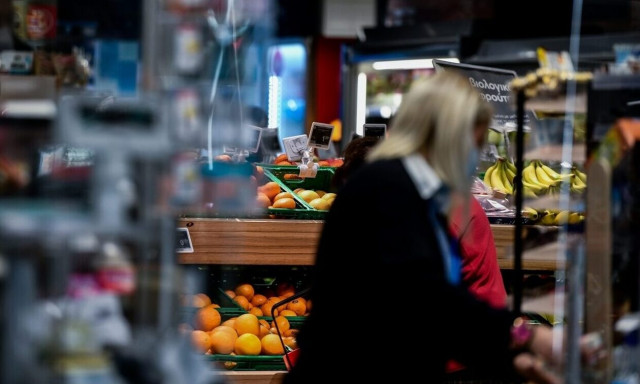 Δεν θα καταργηθούν οι προσφορές «1+1» στα σούπερ μάρκετ