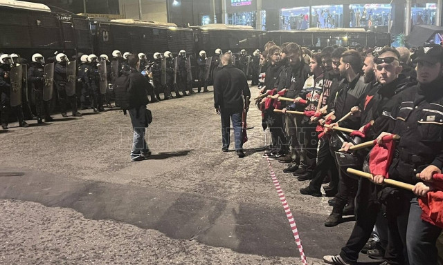 «Εδώ Πολυτεχνείο» 50 χρόνια μετά : Σε εξέλιξη η μεγάλη πορεία προς την αμερικάνικη πρεσβεία