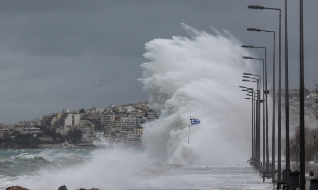 Νέο Έκτακτο Δελτίο Επιδείνωσης Καιρού: Θυελλώδεις άνεμοι και ισχυρές βροχές