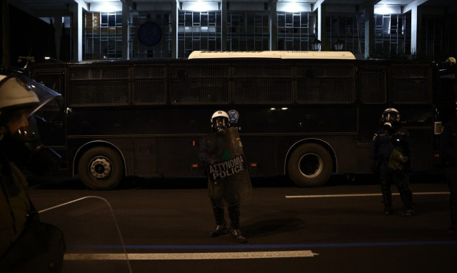 Όσο τα σπάτε, τόσο γελάνε 