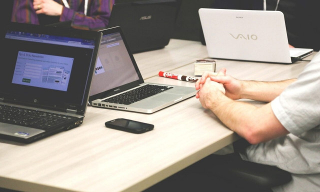 Τριετίες: Πώς θα εφαρμοστούν για τους εργαζόμενους από τον Ιανουάριο του 2024