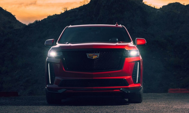 Τι κρύβουν τα «τετράγωνα» αυτοκίνητα;