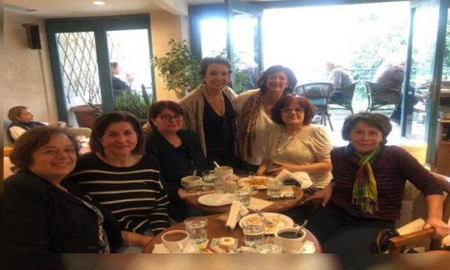 Φιλενάδες στο Λύκειο ξανασμίξαν 46 χρόνια μετά!