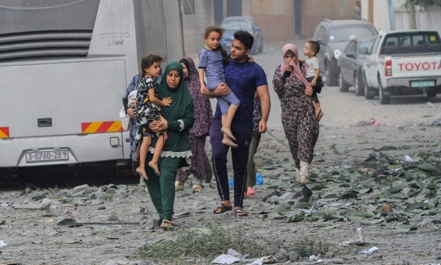 Washington Post: Πληροφορίες για συμφωνία για απελευθέρωση ομήρων και πενθήμερη πάυση πυρός στη Γάζα