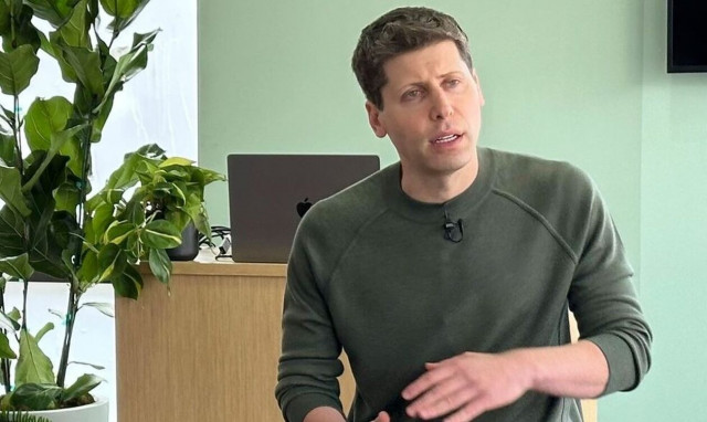 Sam Altman: Στη Microsoft  ο «γκουρού» της τεχνητής νοημοσύνης μετά την απόλυσή του