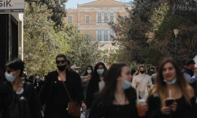 Δεν εξισώνουμε όλους τους ελεύθερους επαγγελματίες, δηλώνει ο Κωστής Χατζηδάκης