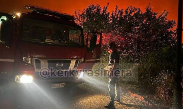 Κέρκυρα: Φωτιά τώρα στους Βελονάδες