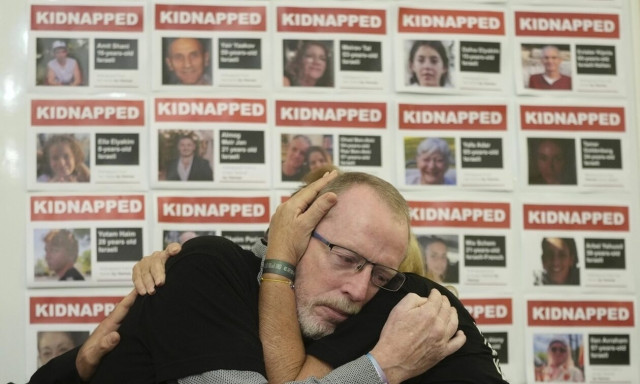 Ισραήλ: «Ανταλλάσσει» 300 Παλαιστίνιους κρατουμένους με 50 ομήρους - Η επόμενη ημέρα στη Γάζα