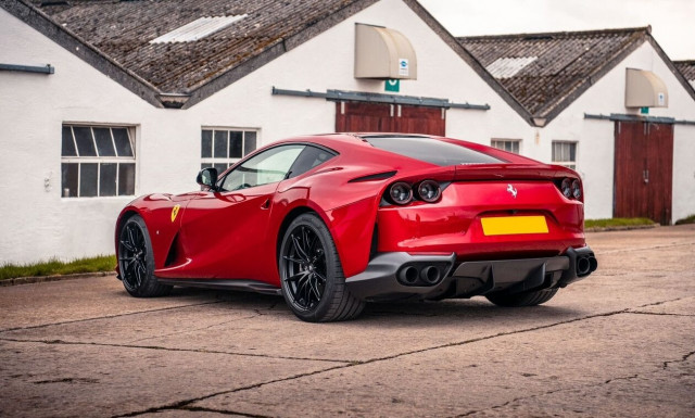 Βρετανία: Έκλεψαν Ferrari σε δευτερόλεπτα – Βίντεο από τη δράση της συμμορίας