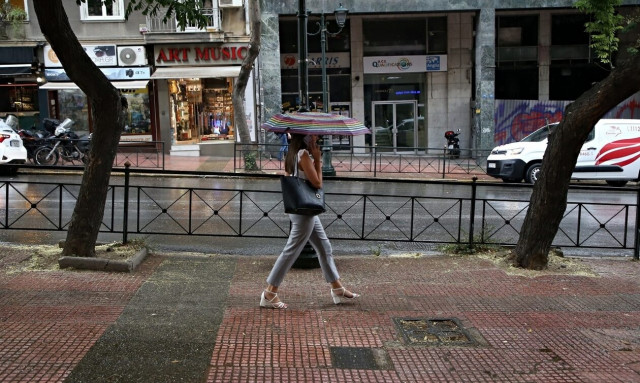 Καιρός – Αρναούτογλου: Διάσπαρτες μπόρες την Πέμπτη στην Αττική, σοβαρή επιδείνωση το Σάββατο