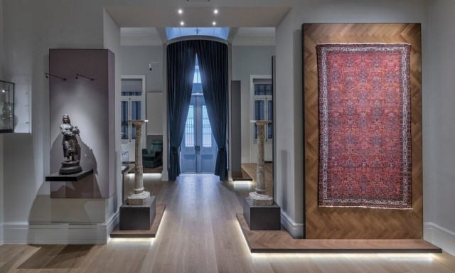 Μέσα στο νέο κτίριο του Αρχείου Καβάφη στην Πλάκα