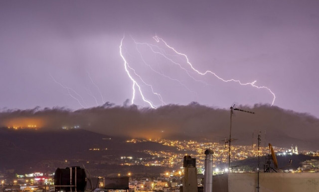 Καιρός: Επικαιροποίηση του έκτακτου δελτίου - Πού θα «χτυπήσει» η κακοκαιρία τις επόμενες ώρες