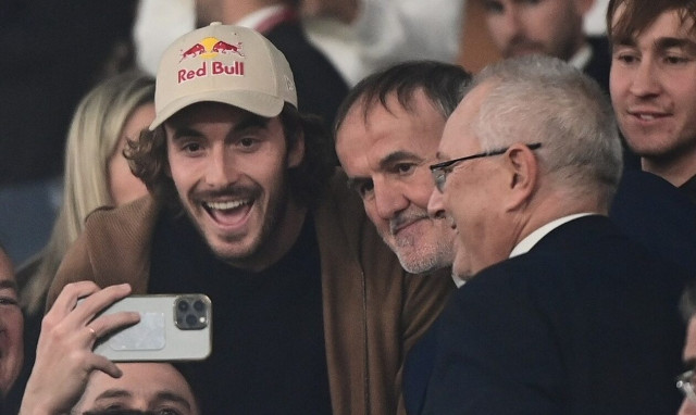 Στέφανος Τσιτσιπάς: Η συνάντηση με Εμπαπέ στα αποδυτήρια και η αποθέωση σε Μπακασέτα, Κωνσταντέλια