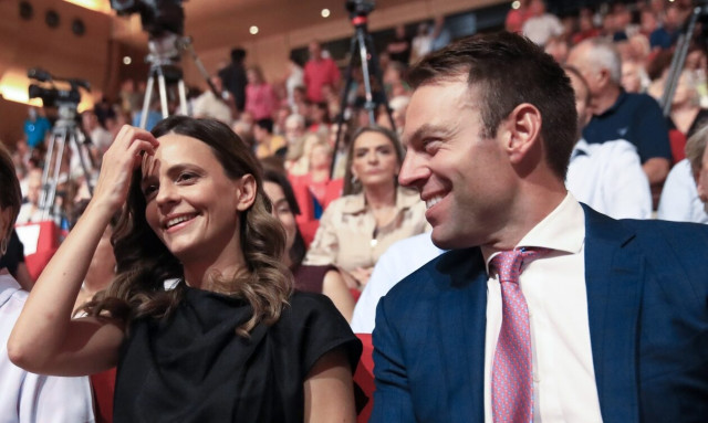 ΣΥΡΙΖΑ υπό διάλυση: Ανεξαρτητοποιήθηκαν 9 βουλευτές - Η δήλωση αποχώρησης