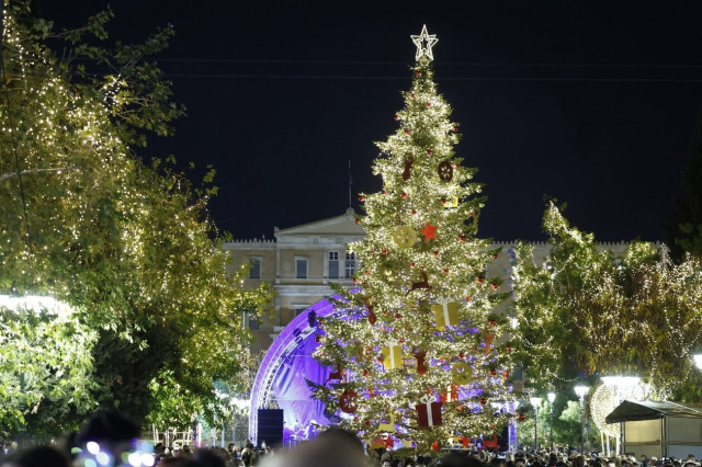 City of Athens Christmas Tree lighting ceremony held on Thursday evening