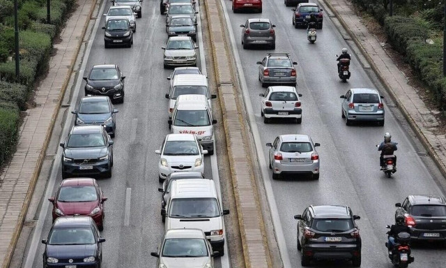 Κίνηση τώρα: Μποτιλιάρισμα σε Κηφισίας - Πού αλλού υπάρχουν προβλήματα