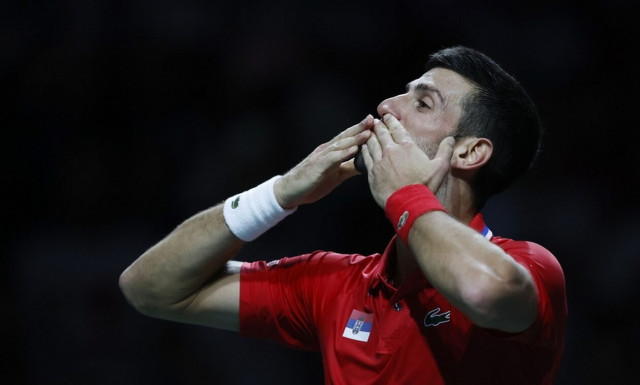 Νόβακ Τζόκοβιτς: Τσακώθηκε με Βρετανούς φιλάθλους - Τους έστειλε «φιλιά» και φώναξε «σκάσε» (vids)