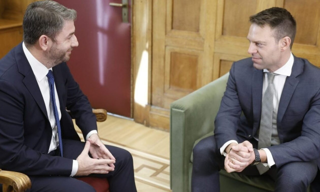 Δρυμιώτης: «Ο ΣΥΡΙΖΑ θα φτάσει σε μονοψήφιο ποσοστό» - Ο Ανδρουλάκης δεν τραβάει