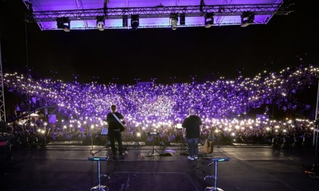 Oι Πυξ Λαξ θα παίξουν με τη Φιλαρμονική της Πράγας - Οι πρώτες πληροφορίες για τη συναυλία