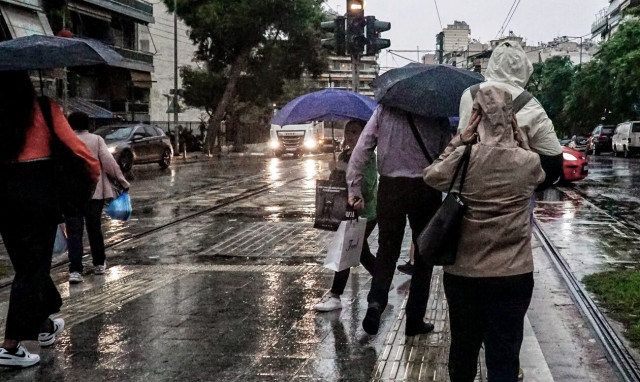 Weather service issues upgraded warning for 'Bettina', with high winds, steep temperature drops