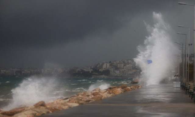 Καιρός: Επικίνδυνα φαινόμενα φέρνει η «μετεωρολογική βόμβα»- Ποιες περιοχές θα επηρεαστούν