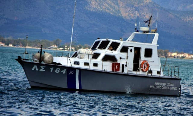 One sailor rescued after sinking of freighter with 14 crew off Mytilene island
