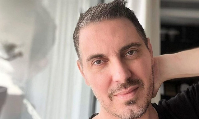 Μιχάλης Χατζηγιάννης: Το video που δεν περίμενε κανείς - Μιμείται τον Λευτέρη Πανταζή