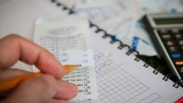 Aυξάνονται οι ασφαλιστικές εισφορές για 1,2 εκατ. επαγγελματίες: Τα ποσά ανά κατηγορία