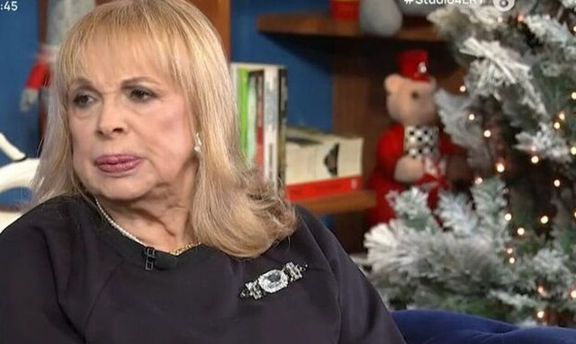 Άννα Φόνσου: Μόνη έβαψα και έντυσα τη νεκρή αδερφή μου, έμενα στον οικογενειακό τάφο μαζί της