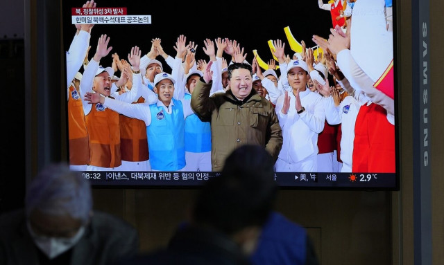 Νότια Κορέα: Στη φυλακή άνδρας που έγραψε ποίημα όπου εξυμνούσε την Πιονγιάνγκ