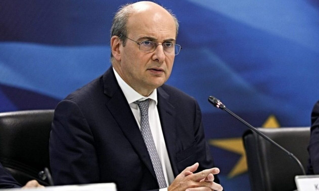 Χατζηδάκης: Δεν θα ισχύει το τεκμαρτό εισόδημα για ελεύθερους επαγγελματίες που θα ελέγχονται