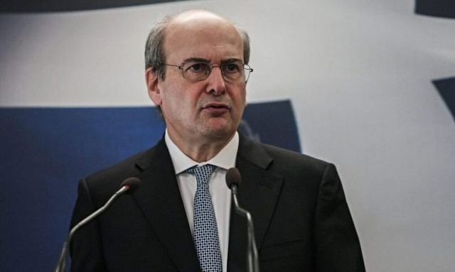 Hatzidakis: Entrepreneurship tax to drop to half as of 2023
