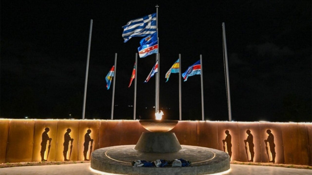 Εγκαινιάστηκε το Μνημείο των Αθανάτων του Έθνους για 121.692 πεσόντες στα πεδία των μαχών