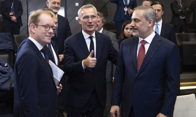 O Στόλτενμπεργκ με τους ΥΠΕΞ Σουηδίας και Τουρκίας