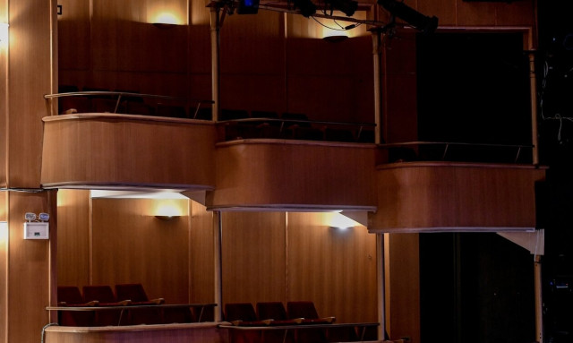 National Opera announcement over deaths of three opera singers